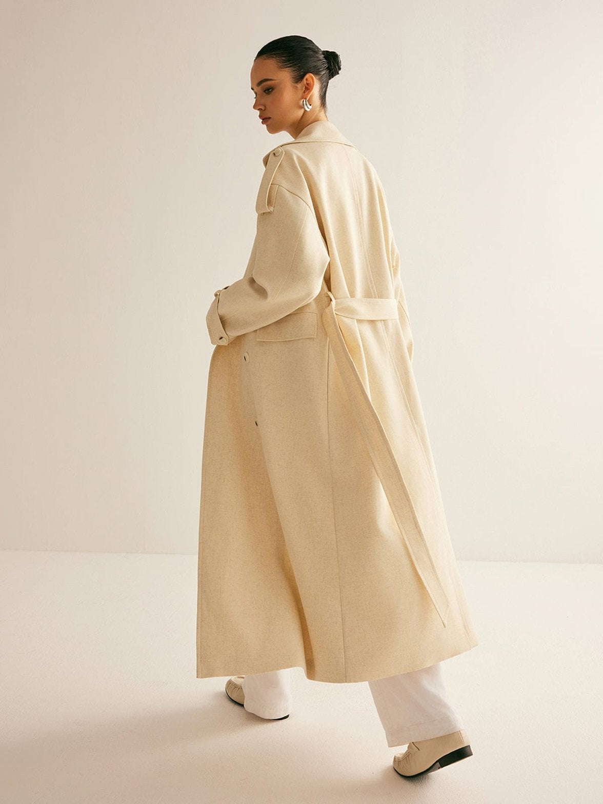 Trench beige détail de la ceinture douceur