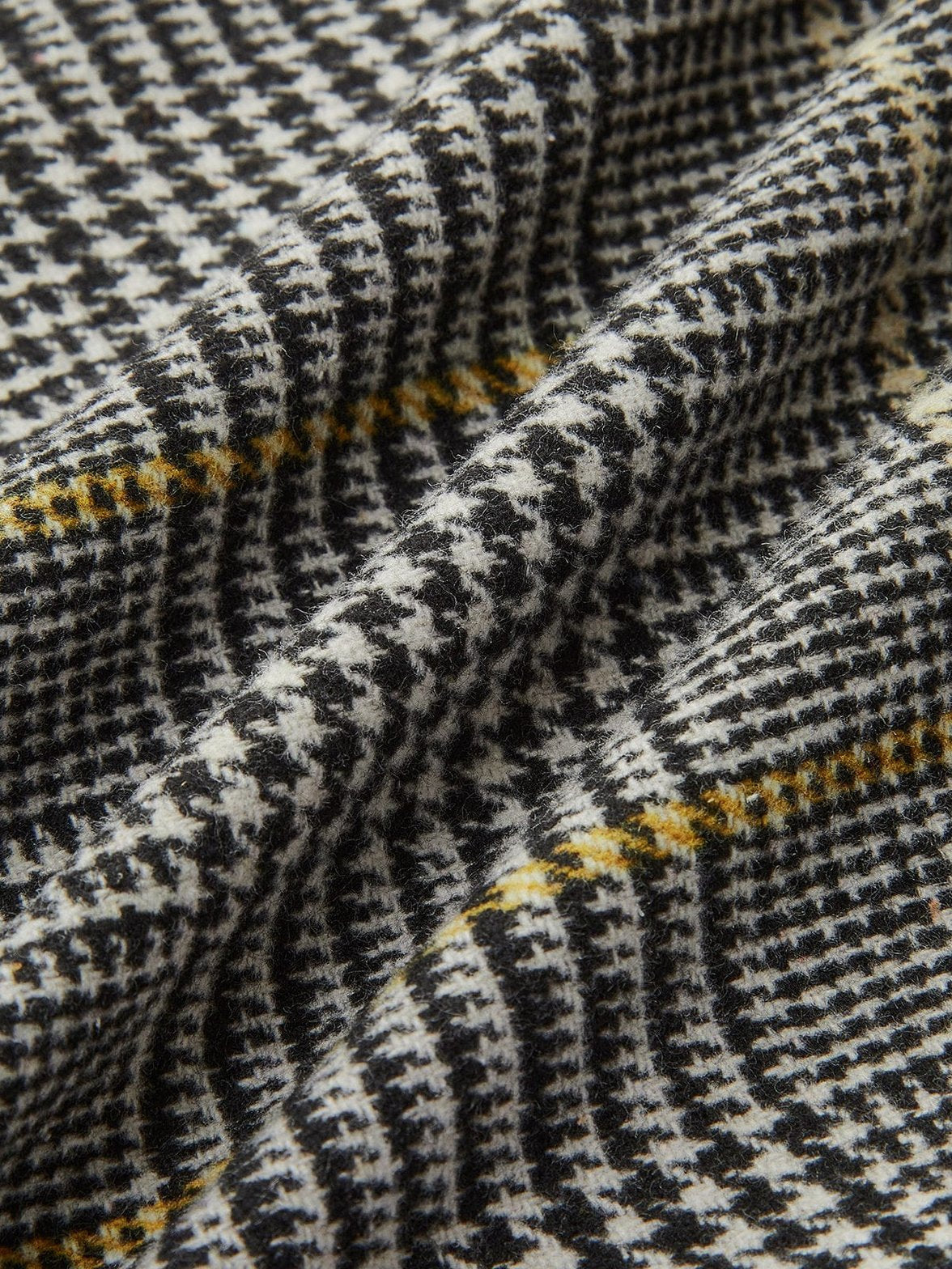 Détail motif pied-de-poule du trench sophistication