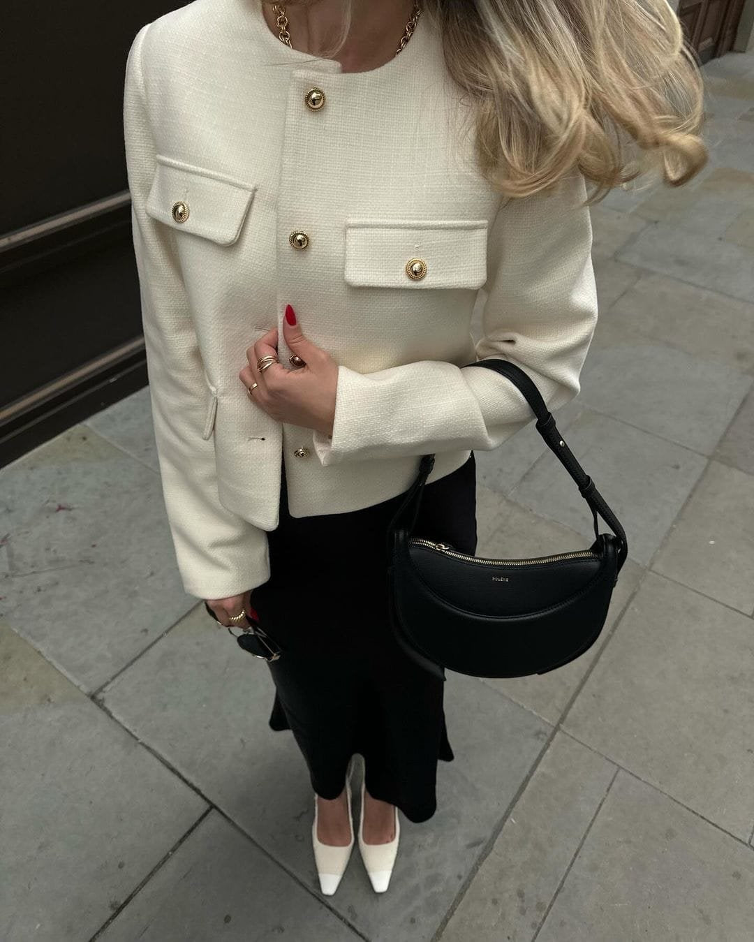 Veste boutonnée ivoire élégante harmonie