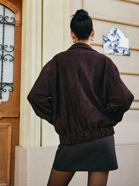 Veste daim look complet modernité