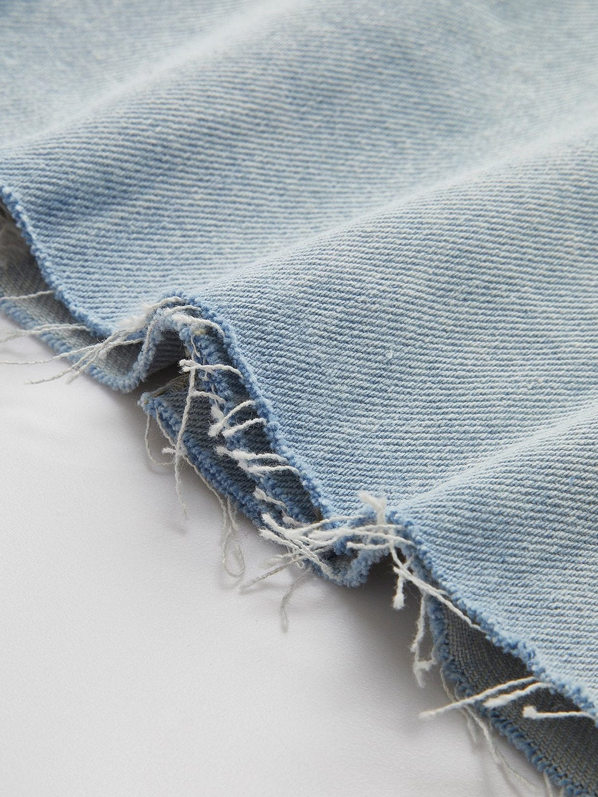 Veste en denim bicolore détail couture lune