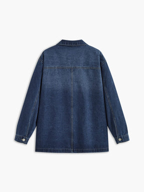 Vue latérale veste en jean rosée