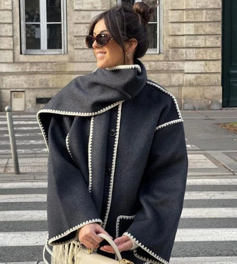 Détail des franges de la veste noire étoile