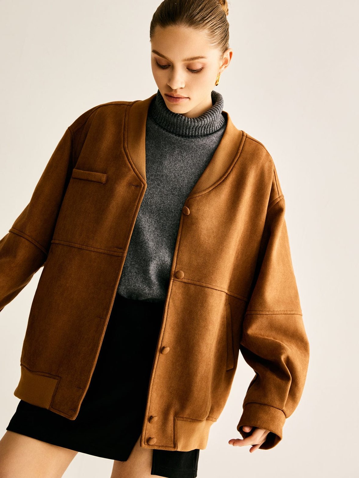 Veste en simili cuir détail des manches crystal