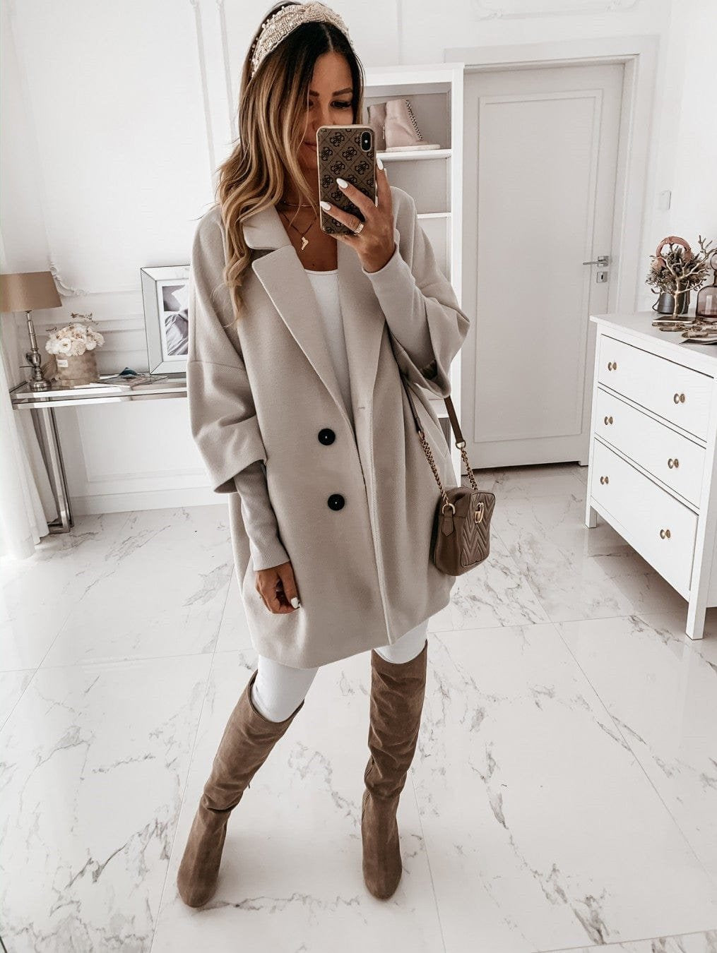 Veste longue minimaliste blanc ivoire douceur