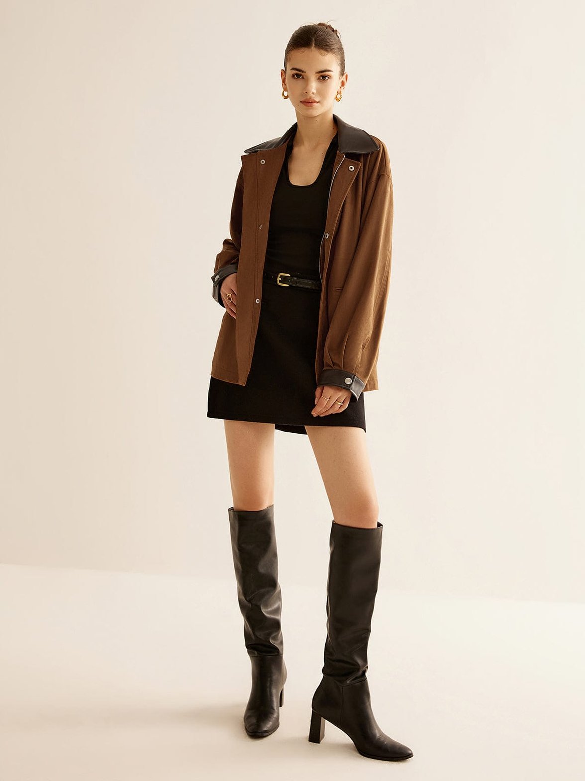 Veste daim marron détail col noir doux