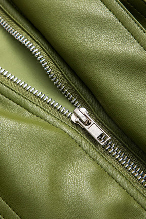 Détail poches veste simili cuir vert olive zen