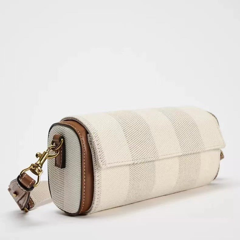 Sac bandoulière carreaux beige jolieandjuliette avec détails cuir marron et fermoir doré