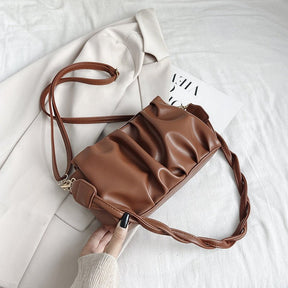 Sac bandoulière cuir marron plissé jolieandjuliette élégant avec anse tressée