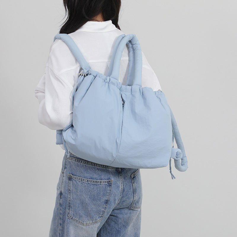 Sac cabas bleu ciel jolieandjuliette porté dos femme style décontracté urbain