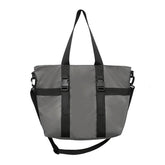 Sac cabas gris jolieandjuliette en nylon avec bandoulière ajustable style urbain