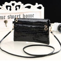 Sac pochette bandoulière noir effet croco jolieandjuliette élégant chic femme