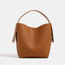 Sac hobo en cuir camel grainé jolieandjuliette avec anse unique élégant