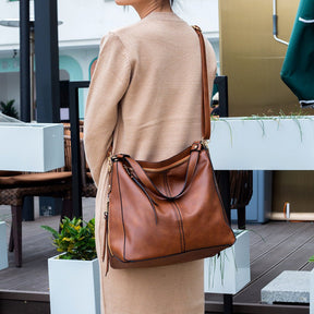 Sac hobo cuir cognac jolieandjuliette bandoulière femme élégant style urbain