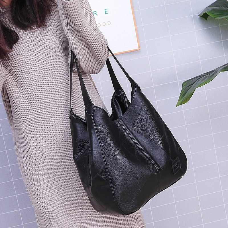 Sac à main cuir noir grand cabas jolieandjuliette porté épaule style casual chic