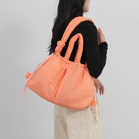 Sac fourre-tout matelassé corail jolieandjuliette porté épaule femme tendance