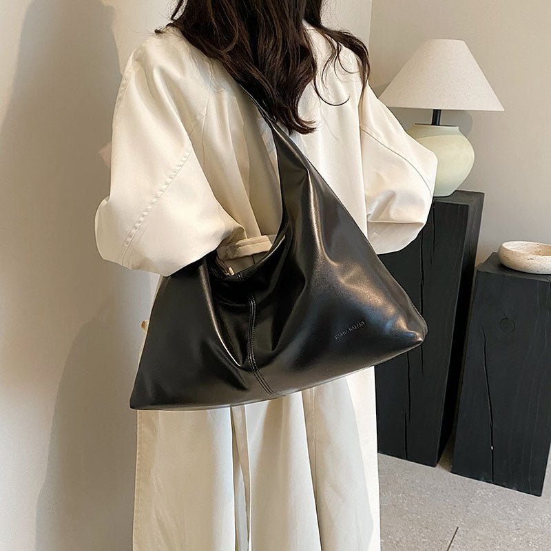 Sac hobo cuir noir jolieandjuliette bandoulière femme élégant minimaliste