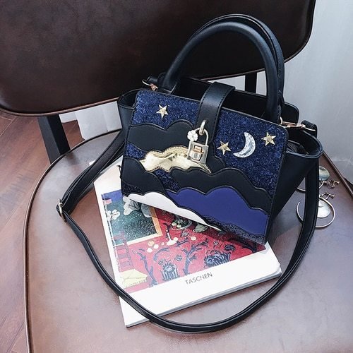 Sac à main bandoulière bleu nuit jolieandjuliette avec motifs étoiles lune élégant