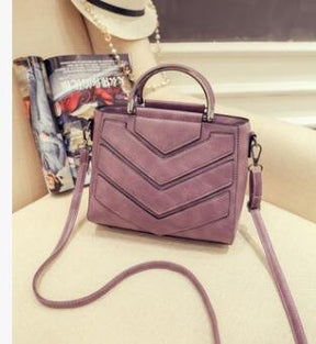 Sac à main lilas jolieandjuliette motif chevron bandoulière amovible élégant