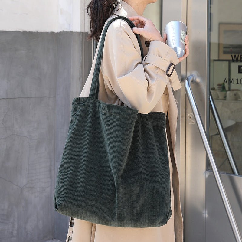 Sac velours côtelé vert jolieandjuliette fourre-tout spacieux femme style urbain