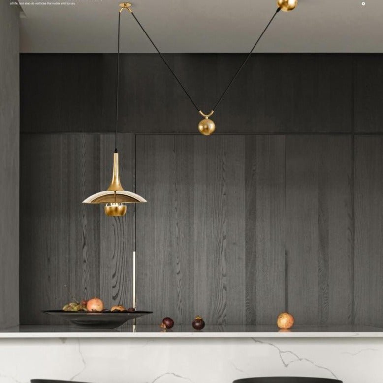 Suspension Luminaire Chromée Moderne - Élégance Minimaliste et Installation Facile
