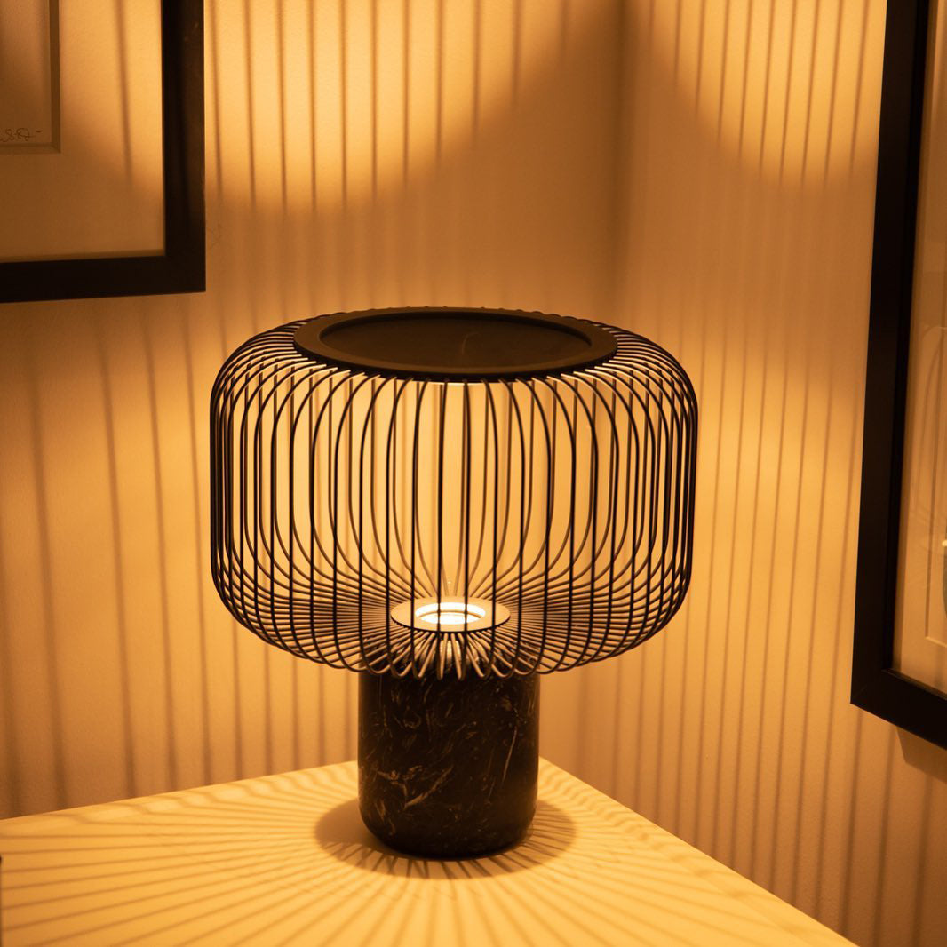 Lampe de Table Élégante - Base en Marbre et Éclairage Subtil