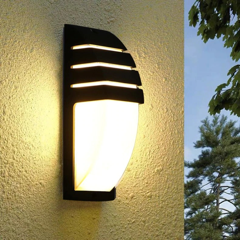 Applique Murale Solaire avec Détecteur de Mouvement - Résistante aux Intempéries et Énergétiquement Efficace