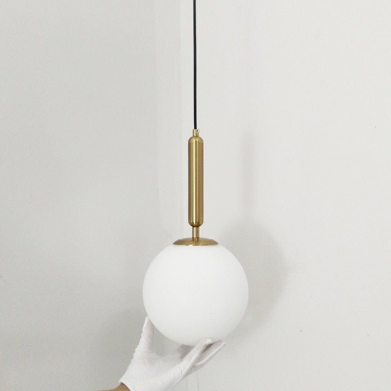 Lampe Suspendue Moderne en Laiton - Éclat Intemporel et Design Raffiné