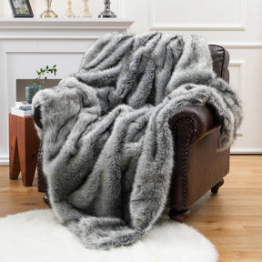 Couverture en Faux Fourrure Luxe - Douceur et Élégance pour Votre Intérieur