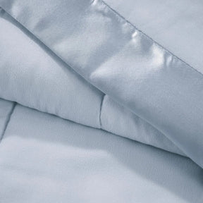 Couverture Légère en Satin - Luxe et Confort pour Toutes les Saisons