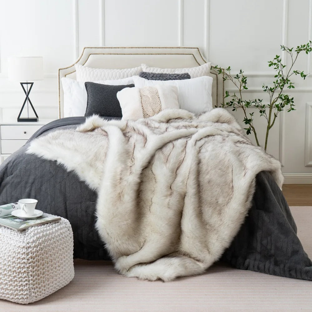 Couverture en Faux Fourrure Luxe - Douceur et Élégance pour Votre Intérieur