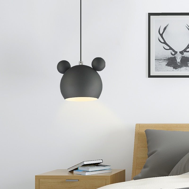 Lumière Suspendue en Forme de Souris - Ajoutez une Touche de Couleur Amusante