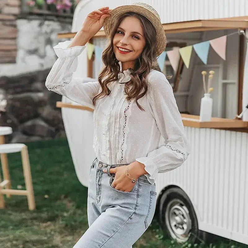 Blouse en Dentelle pour Femme - Élégance et Confort au Quotidien