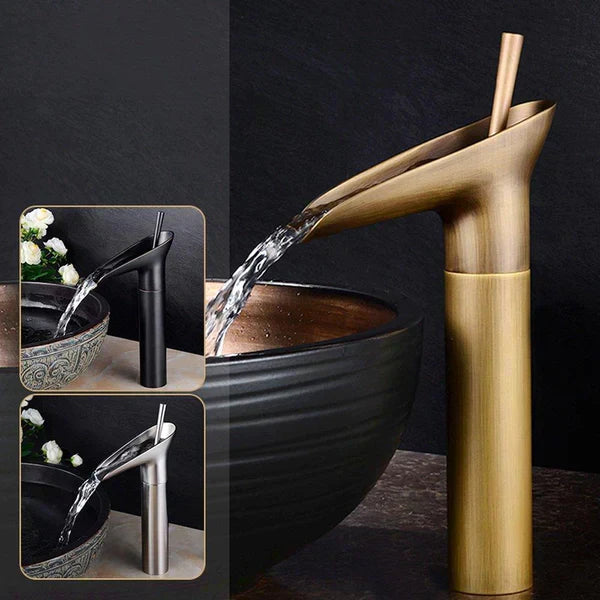 Robinet de Salle de Bain Cascade - Élégance Rétro avec Écoulement Luxueux