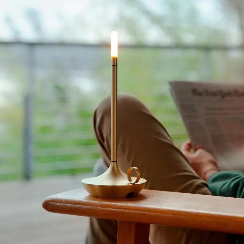 Porte-bougie Dimmable en Aluminium - Design Élégant et Rechargeable