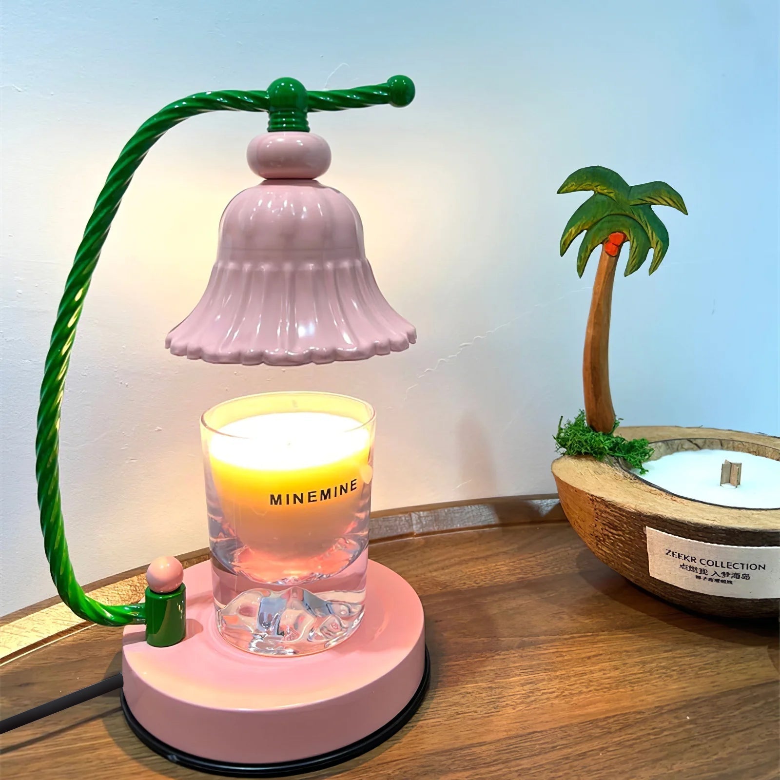 Lampe de Table en Verre Rose - Design Élégant et Atmosphère Charmante