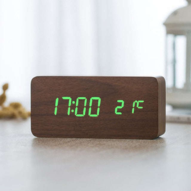Horloge Réveil Numérique LED - Contrôle Vocal et Affichage Clair
