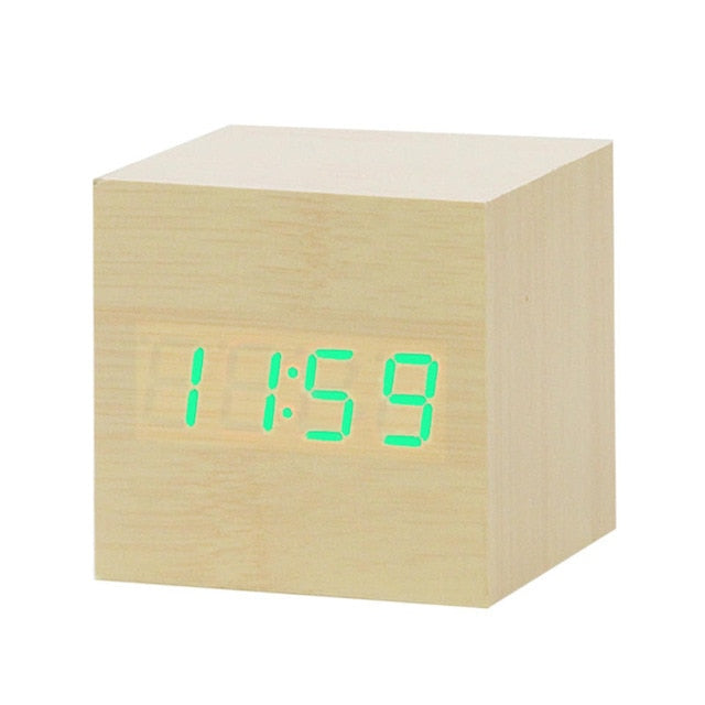 Horloge Réveil Numérique LED - Contrôle Vocal et Affichage Clair