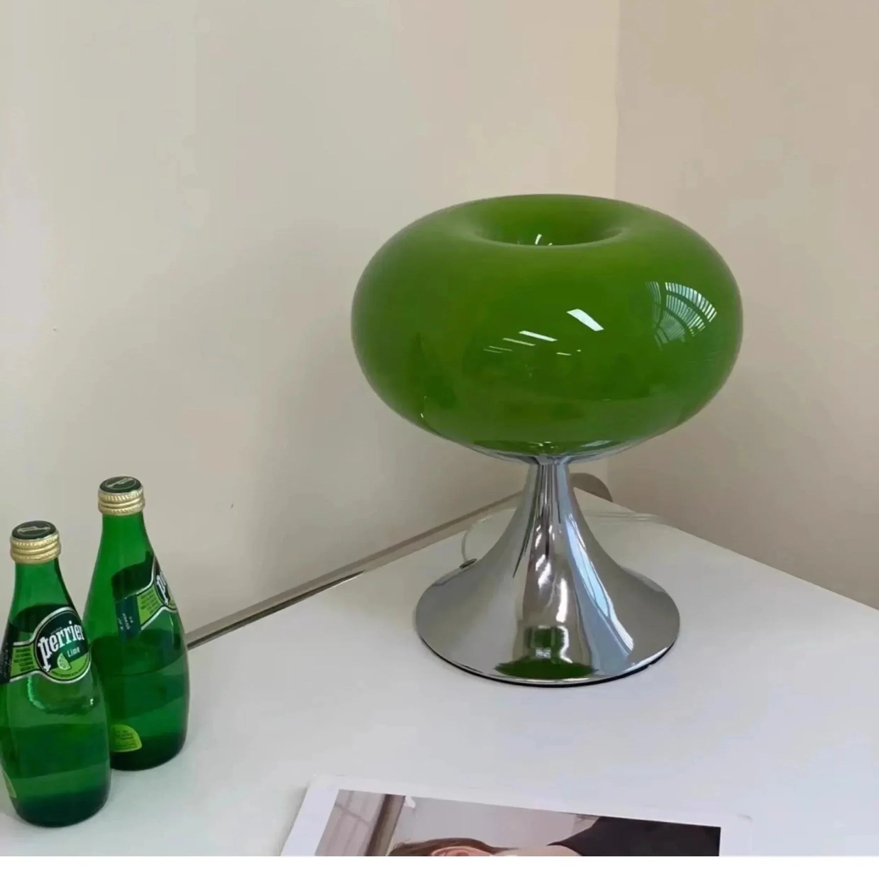 Lampe de Table en Forme de Pomme - Éclairage Vintage et Accueillant