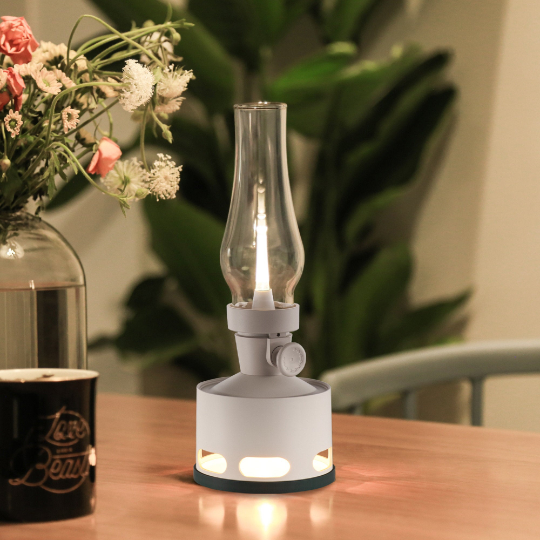 Lanterne LED Ancienne Style Rétro - Charme Nostalgique et Efficacité Énergétique