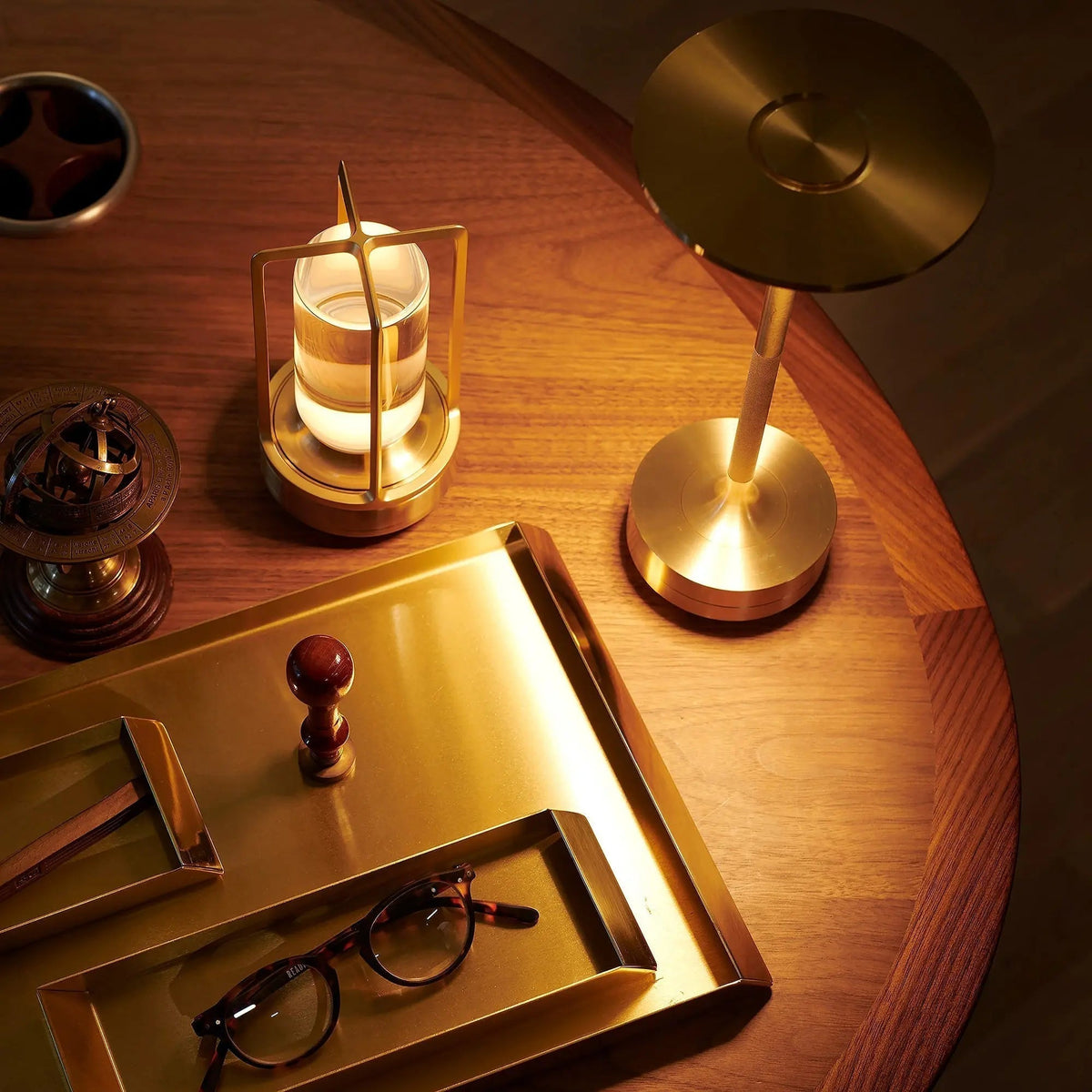 Lampe Sans Fil Élégante - Lumière Ajustable et Résistante à l'Eau
