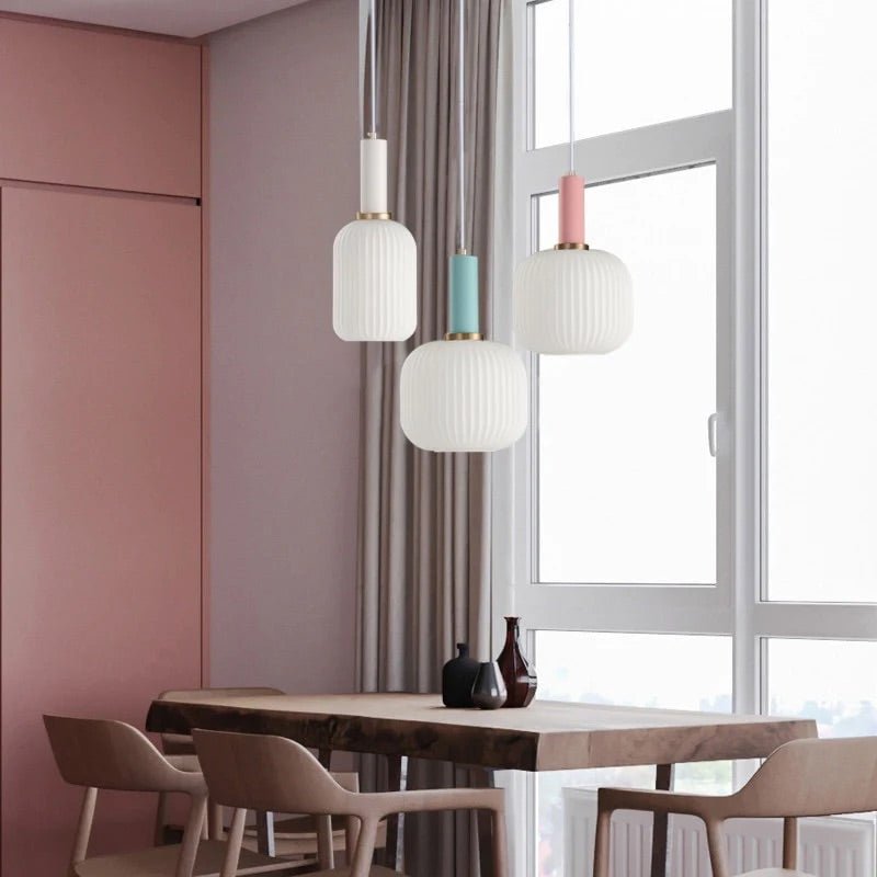 Suspension en Verre Élégante - Design Polyvalent et Matériaux de Qualité