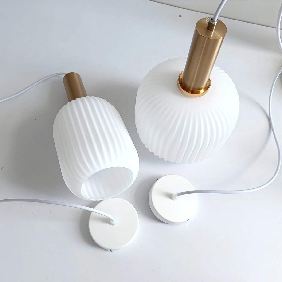 Suspension en Verre Élégante - Design Polyvalent et Matériaux de Qualité