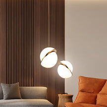 Suspension Contemporaine en PVC - Éclairage Élégant et Polyvalent