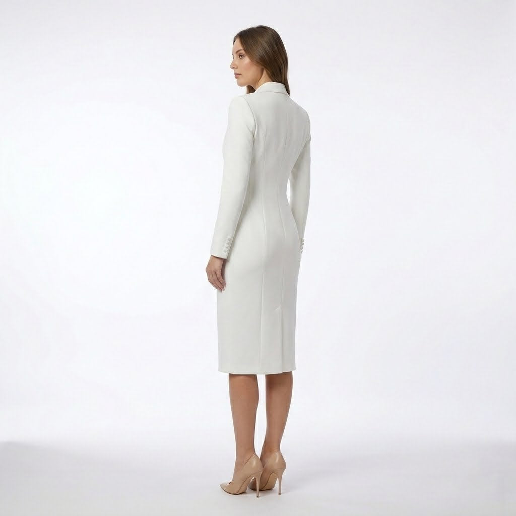 Robe midi taillée revers structuré silhouette ajustée élégante femme