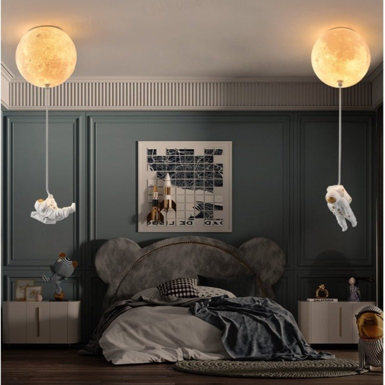Lampe Spaceman en Forme de Lune - Ambiance Intergalactique pour Enfants