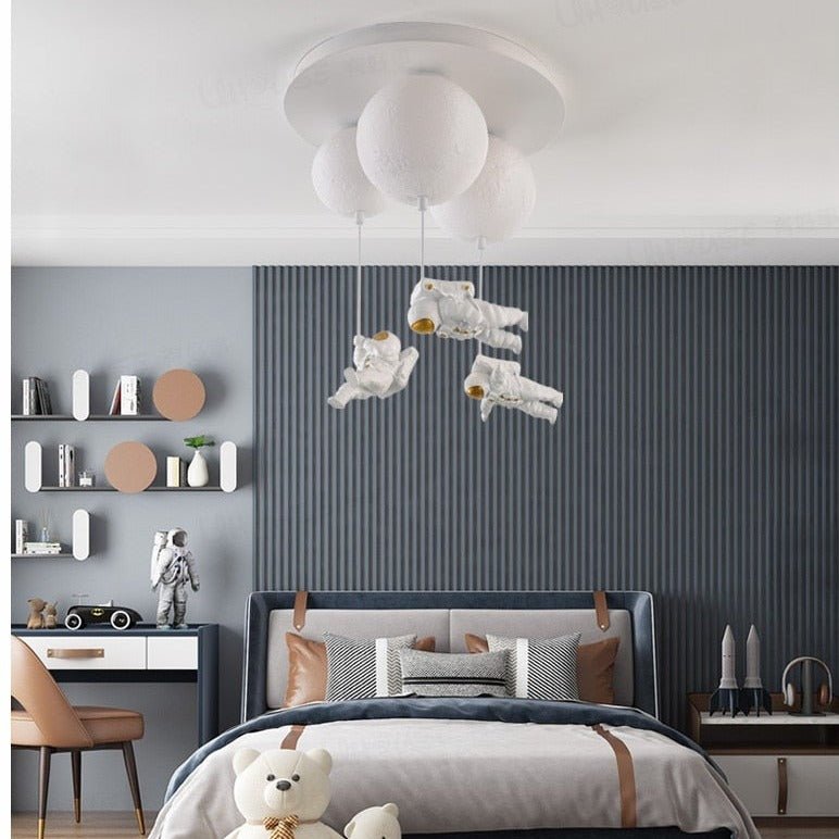 Lampe Spaceman en Forme de Lune - Ambiance Intergalactique pour Enfants
