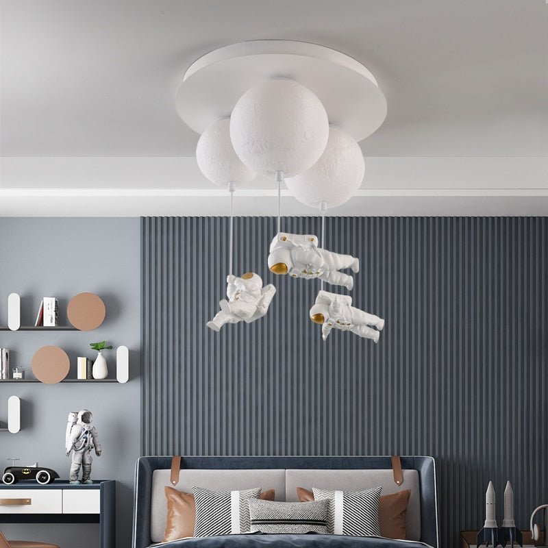 Lampe Spaceman en Forme de Lune - Ambiance Intergalactique pour Enfants