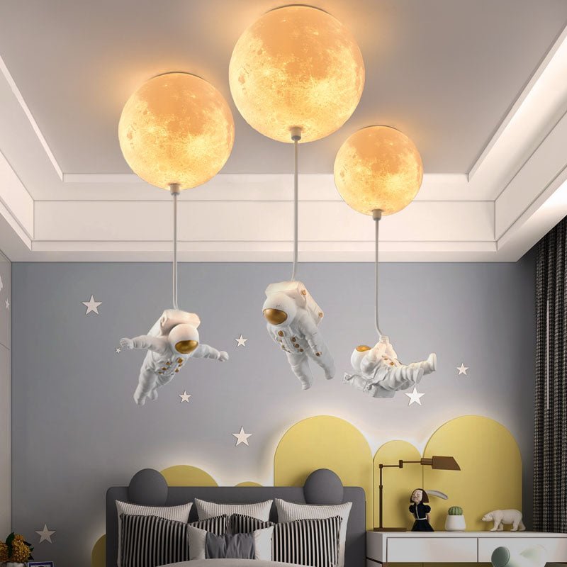 Lampe Spaceman en Forme de Lune - Ambiance Intergalactique pour Enfants