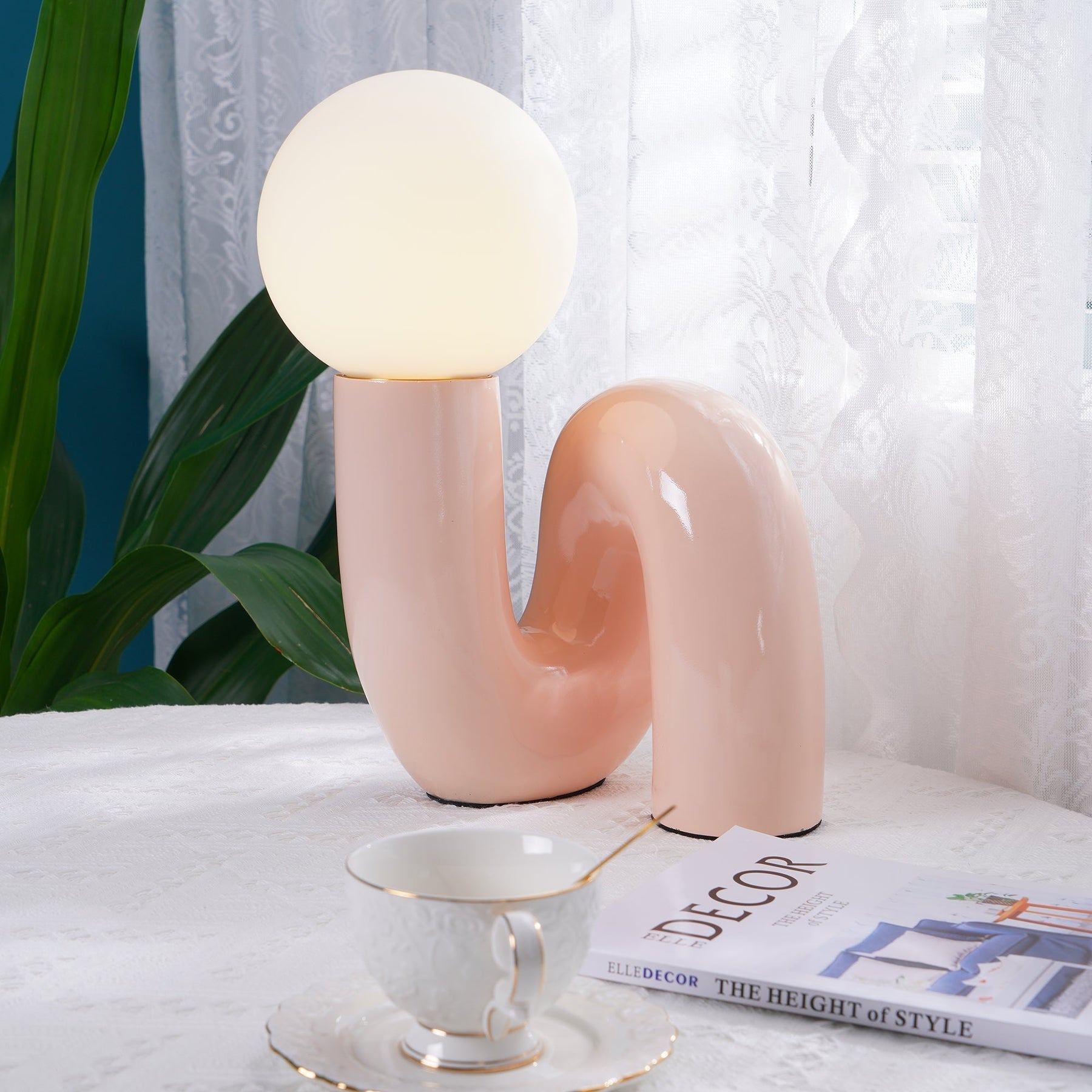 Lampe de Table en Résine et Verre - Design Spiral Élégant et Durable